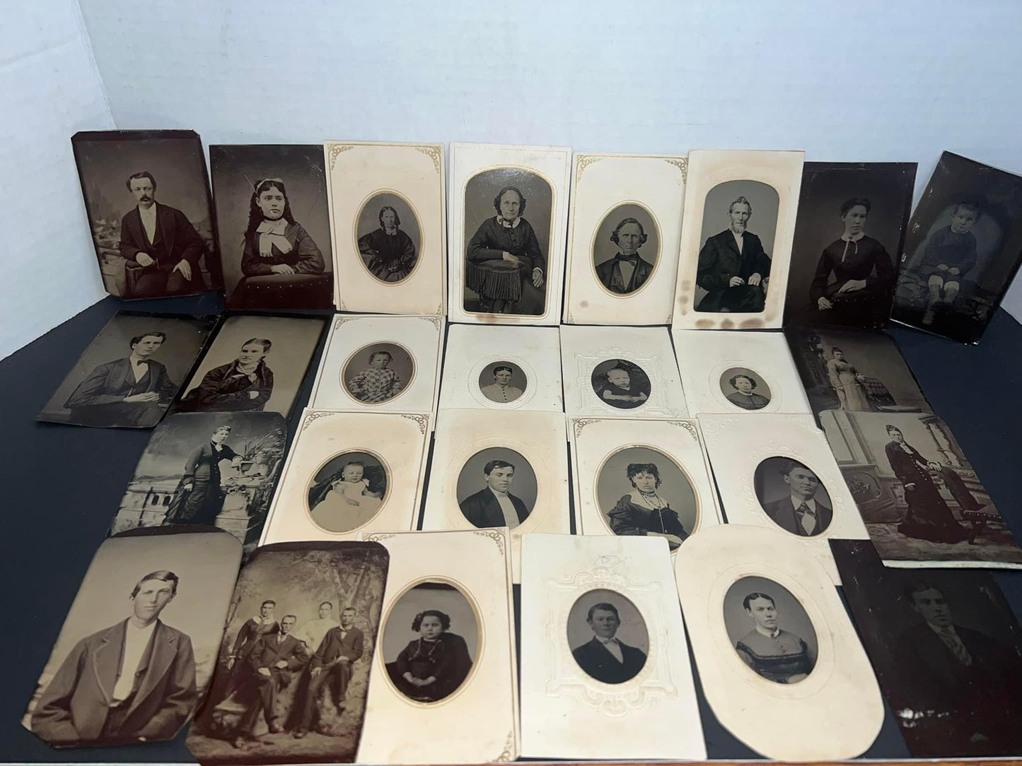Antique Victorian tintype photo lot 1860-1870

26 tintype photos Jacksonville Illinois