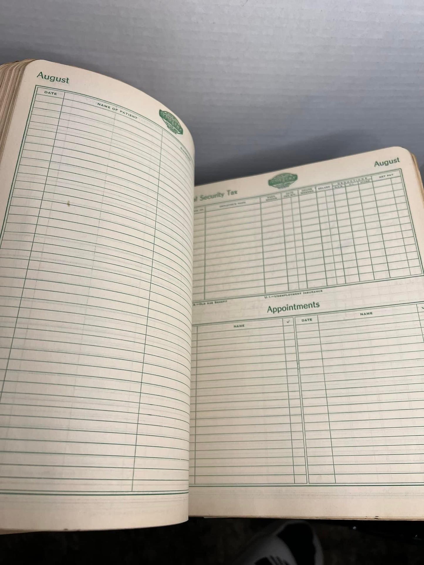 Vintage mid century handwritten 1944 - doctor ledger

Dr. Colewell daily log for physicians