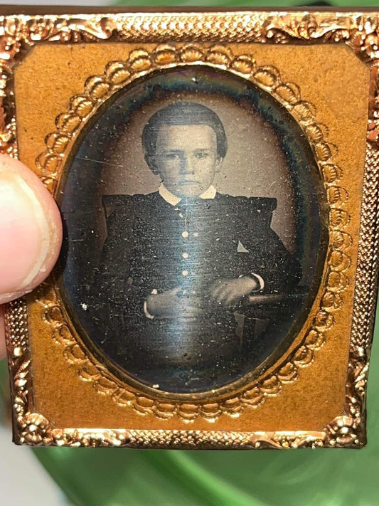 Antique Victorian Small daguerreotype Little boy civil war era 1860-1870 idd Isaac adams