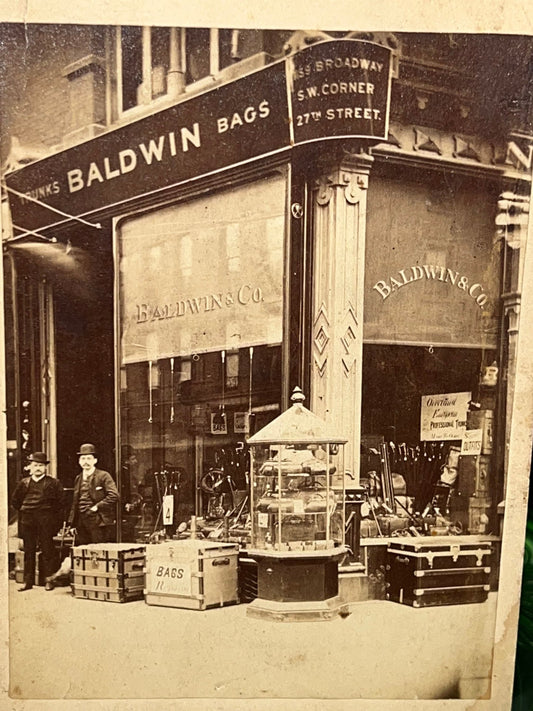 Antique Victorian cabinet photo occupational Baldwin & co trunk sales New York 1880-1890