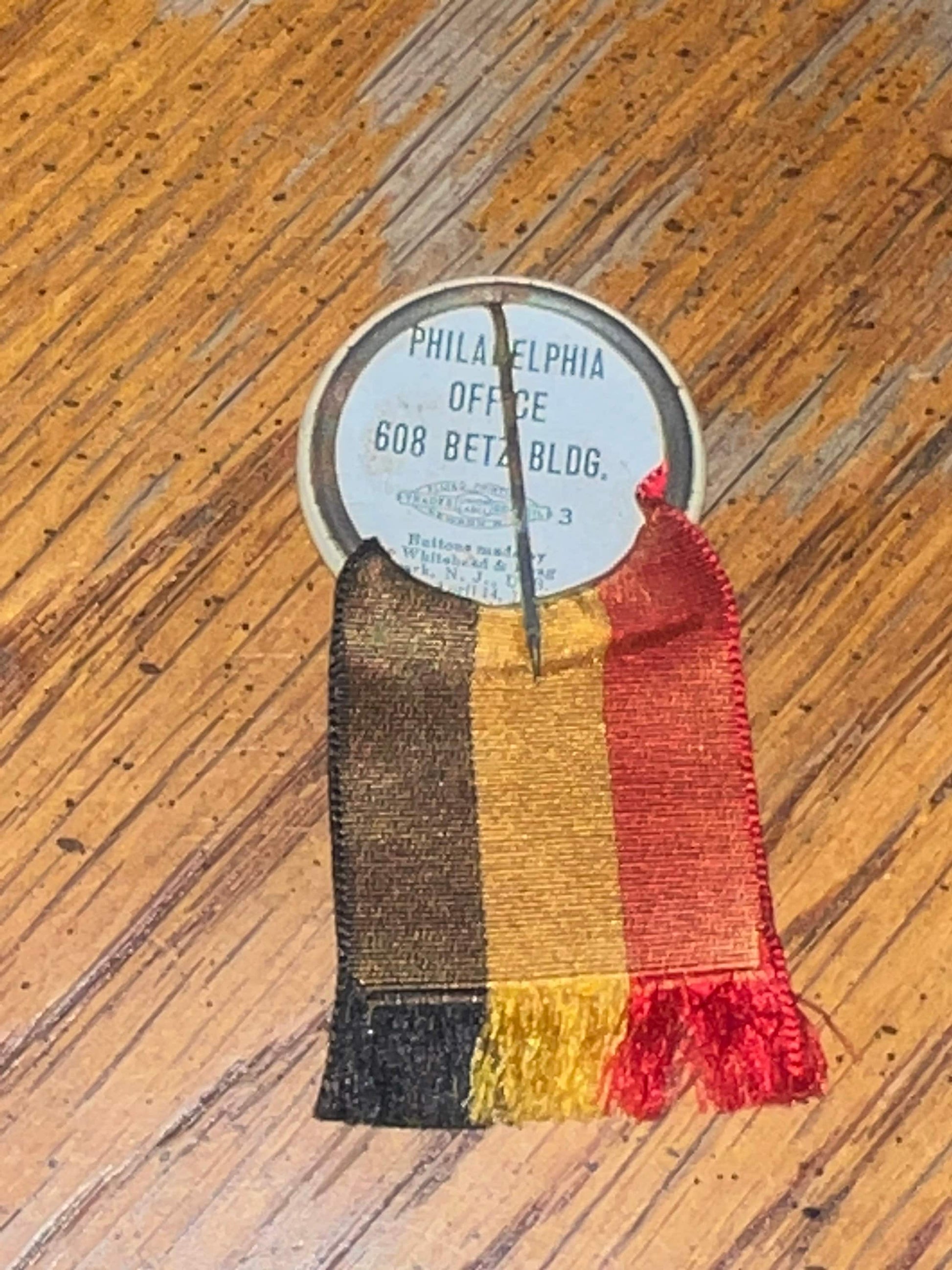 Antique Victorian pin back souvenir birthplace Mary papen - germantown pa 1898 pa German