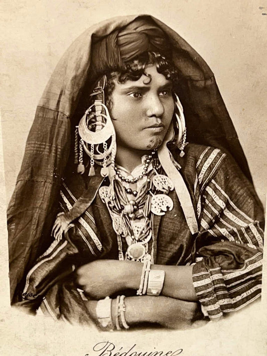 Antique photo Rppc —1910s Berber/Moroccan bride striking woman