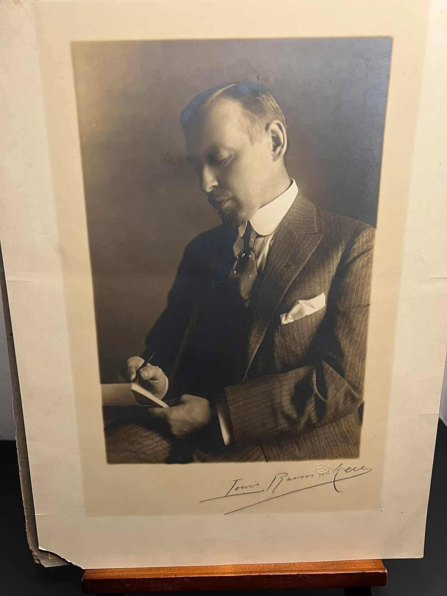 Antique Art deco photo 1920s - Dutch painter & cartoonist Signed - Louis raemaekers