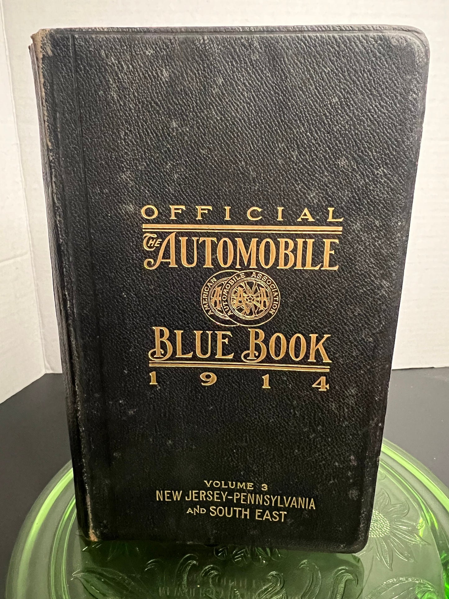 Antique 1914 automobile blue book gorgeous illustrations gas and oil auto advertising map