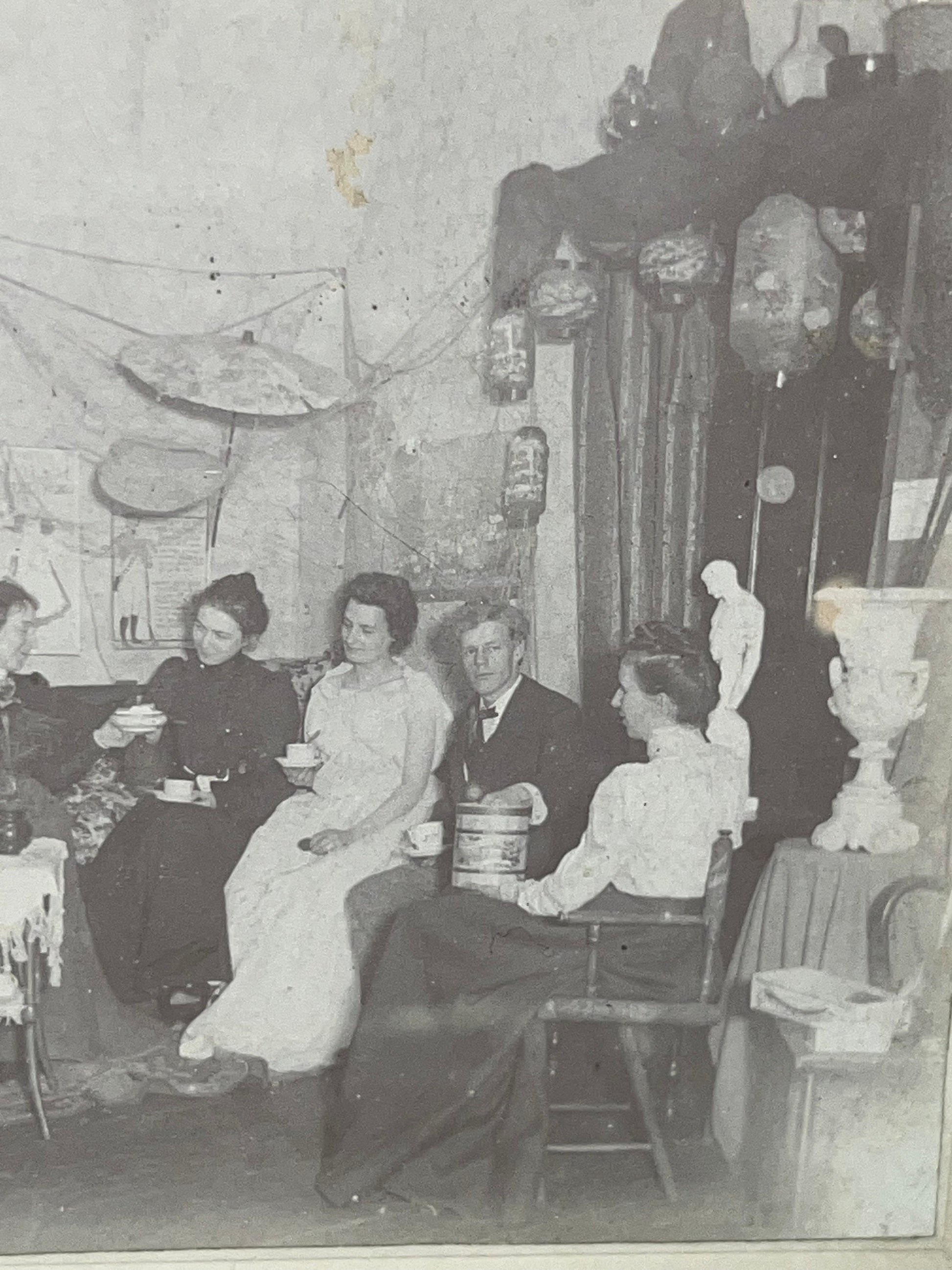 Antique Victorian photo interior scene indoor party 1890s